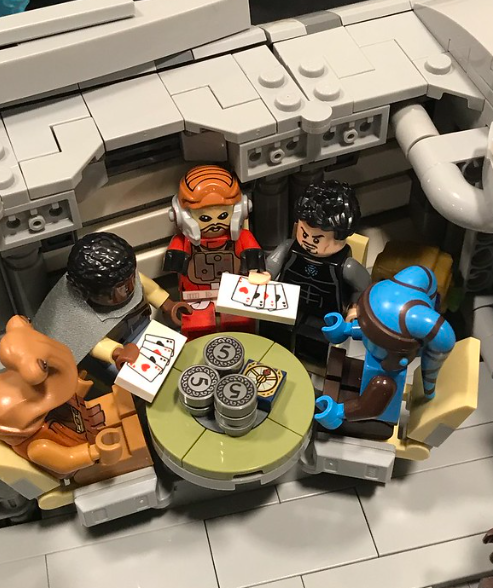 LEGO mc80 Mon Calamari Cruiser poker game